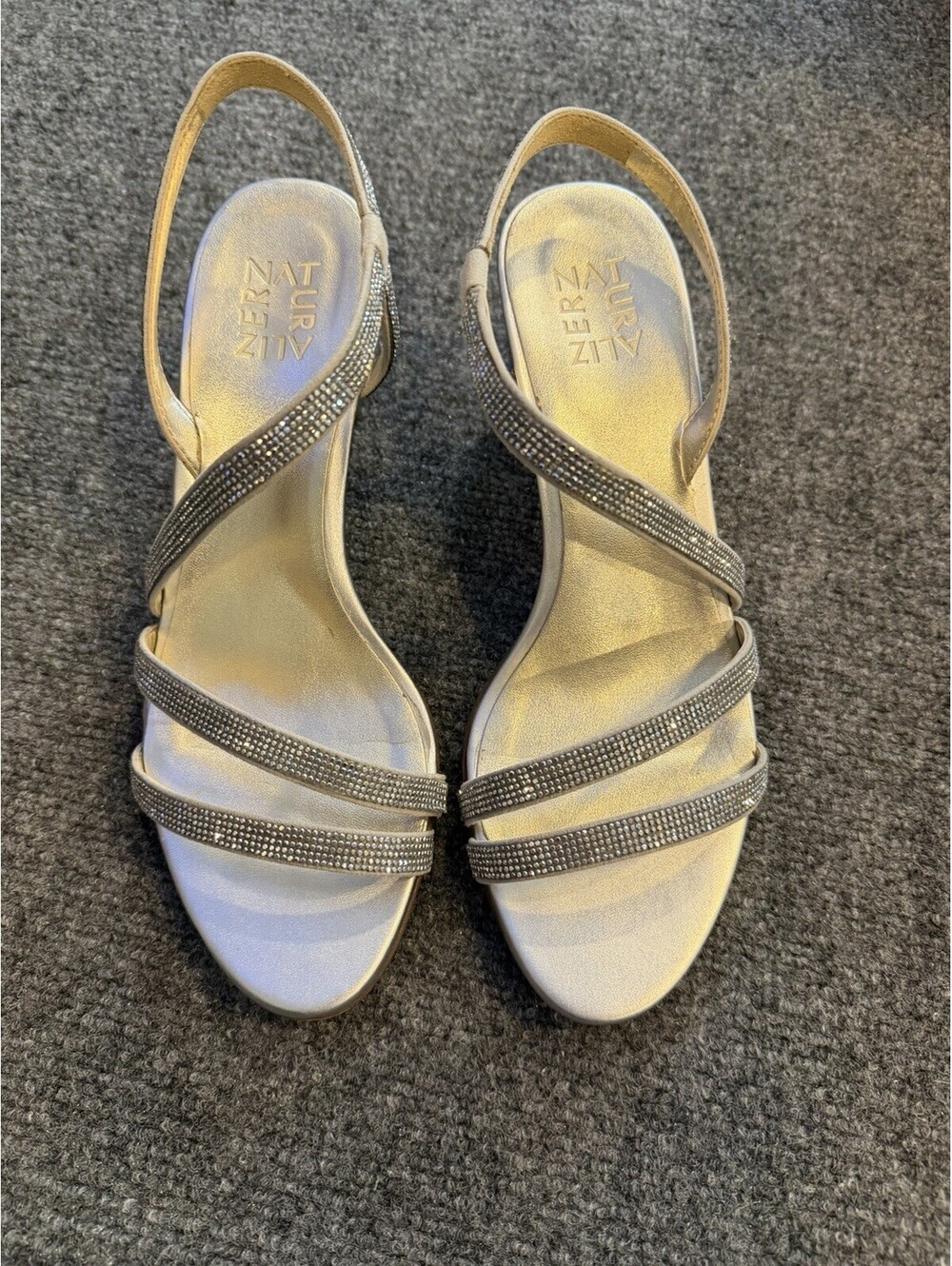 Naturalizer Strappy Pump Sandals Vanessa Silver 2.5in block heel size 9 Comfy